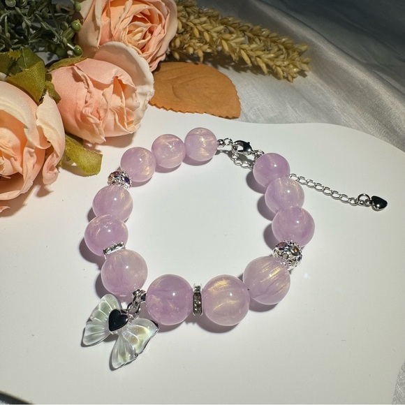 Ethereal Lilac Butterfly Bracelet - Picture 4 of 5